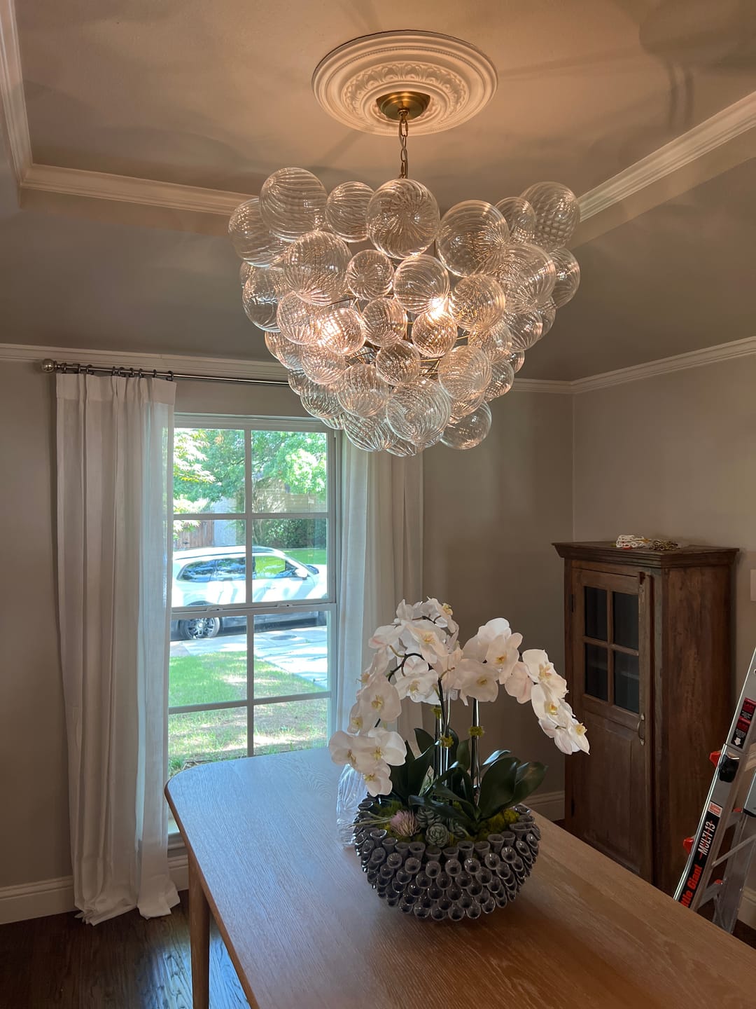6-Light Ribbed Glass Bubble Cluster Chandelier with Brass Finish