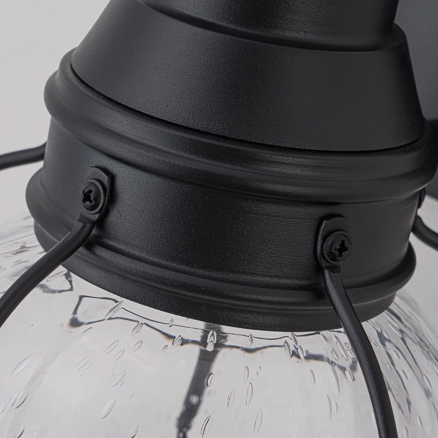 Hearthlight Dusk to Dawn LED Outdoor Wall Lantern