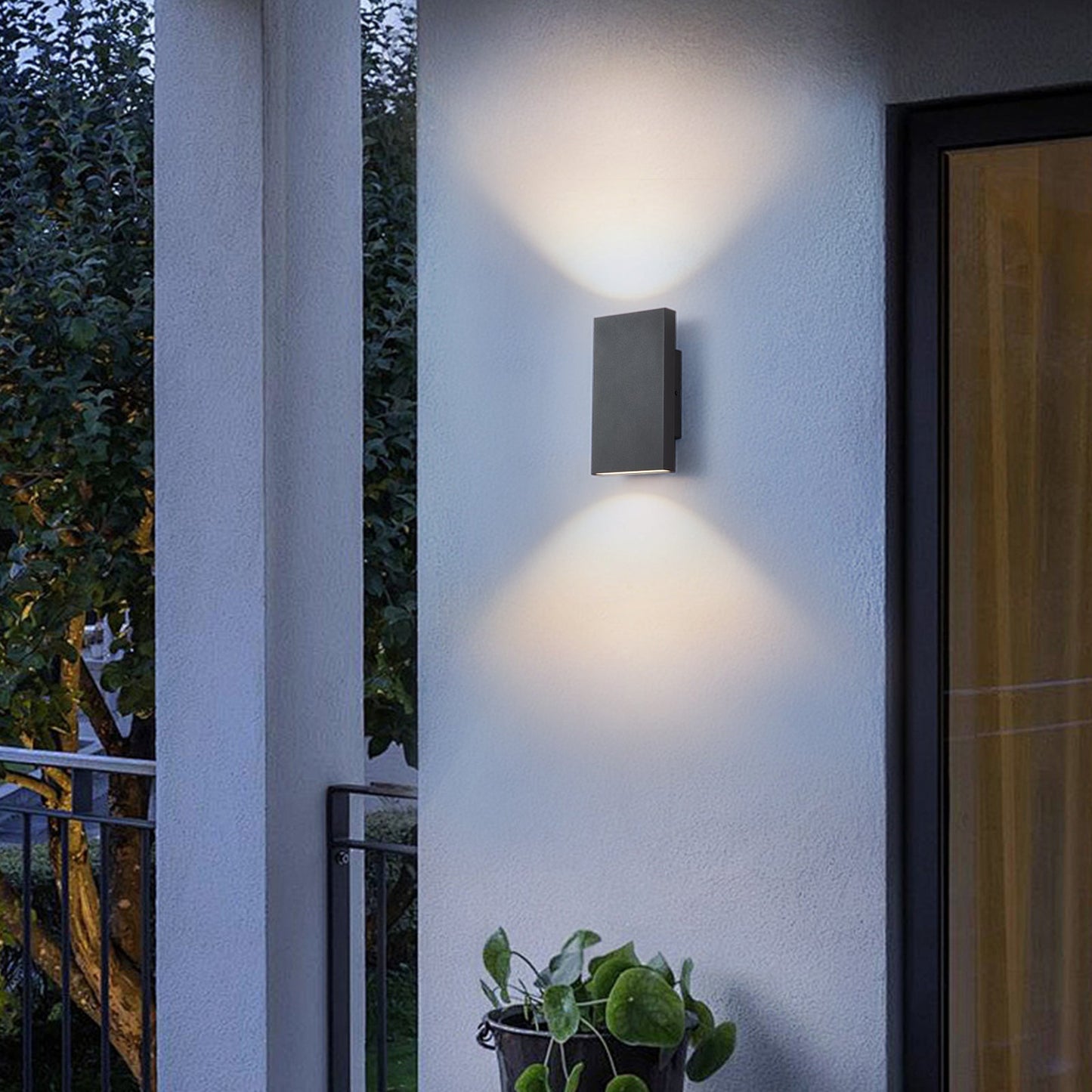 FloatBox LED Outdoor Wall Lantern