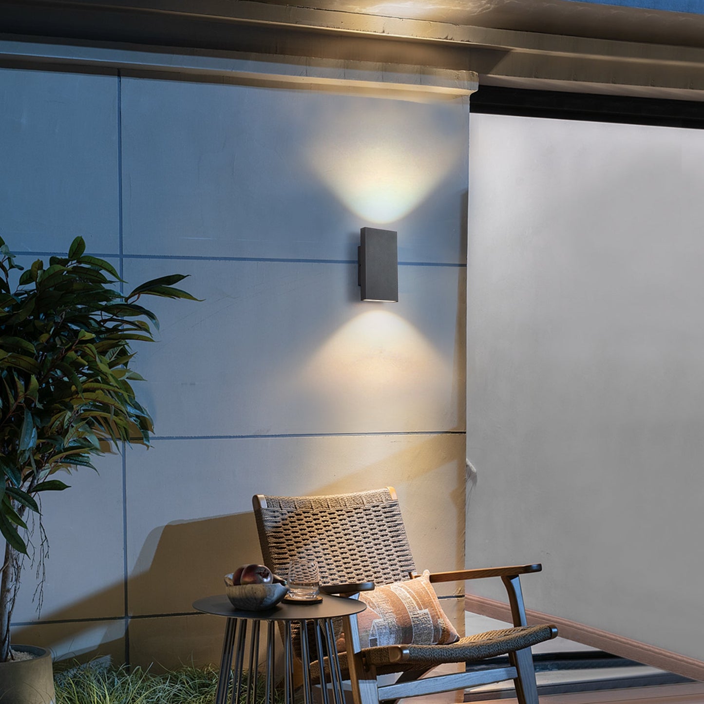 FloatBox LED Outdoor Wall Lantern
