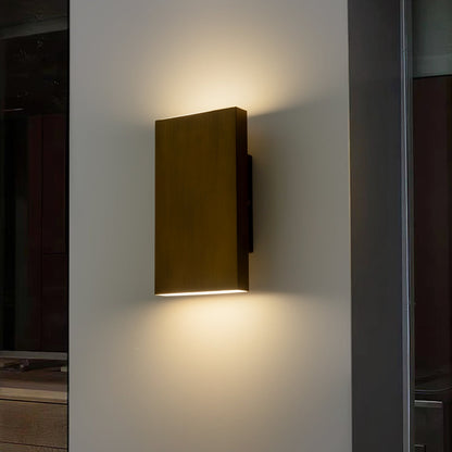 FloatBox LED Outdoor Wall Lantern