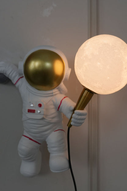 Astronaut Wall Lamp