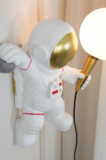 Astronaut Wall Lamp