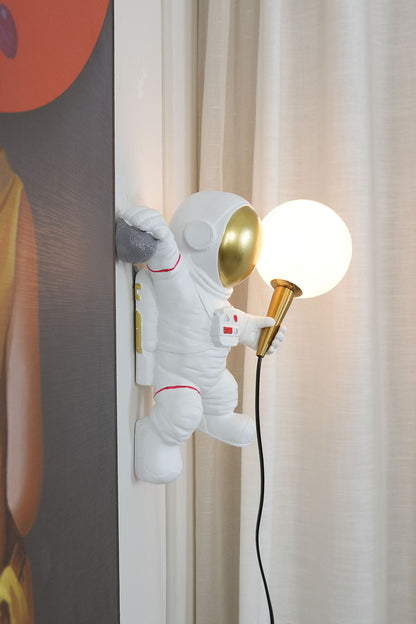Astronaut Wall Lamp