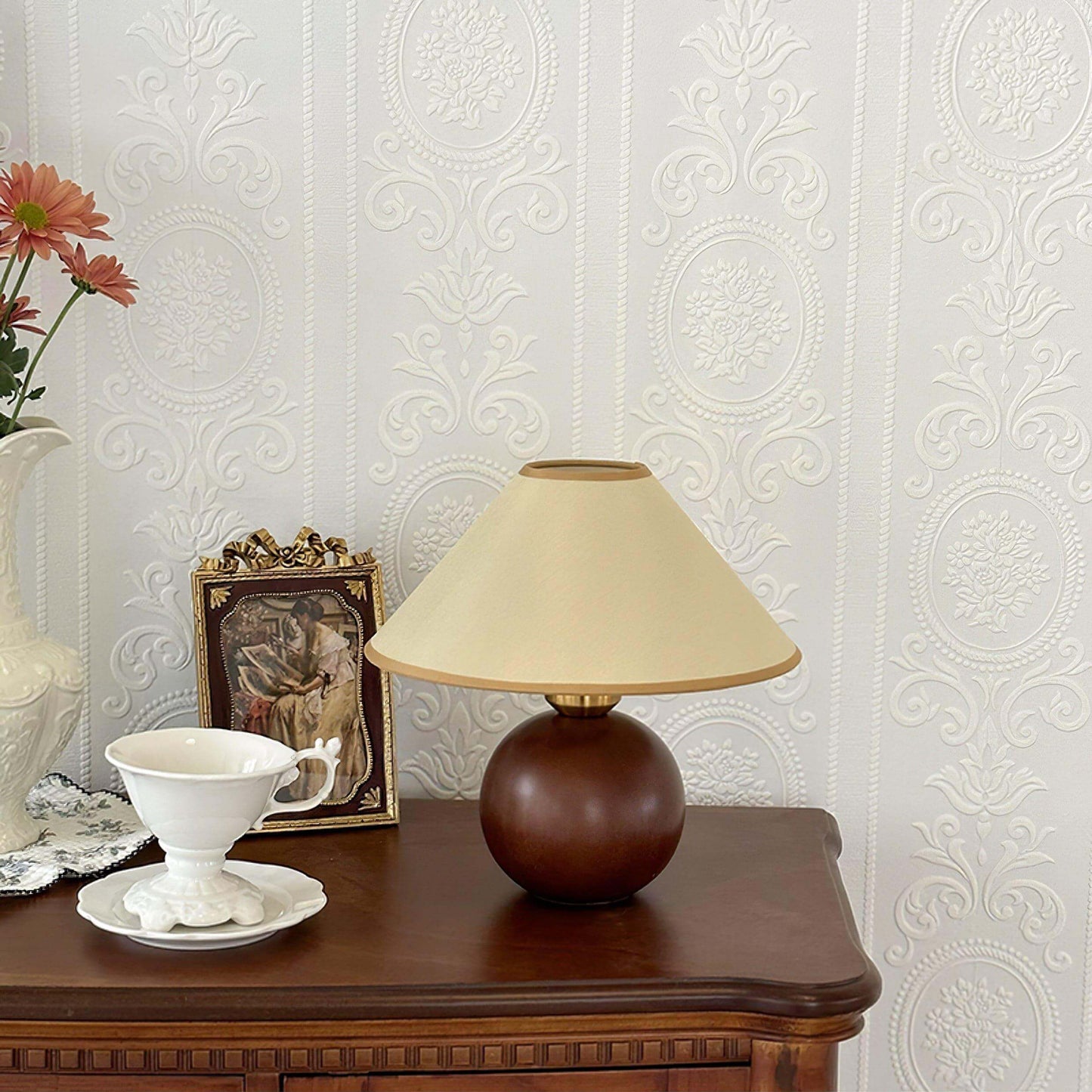 New Chinese Style Spherical Solid Wood Table Lamp