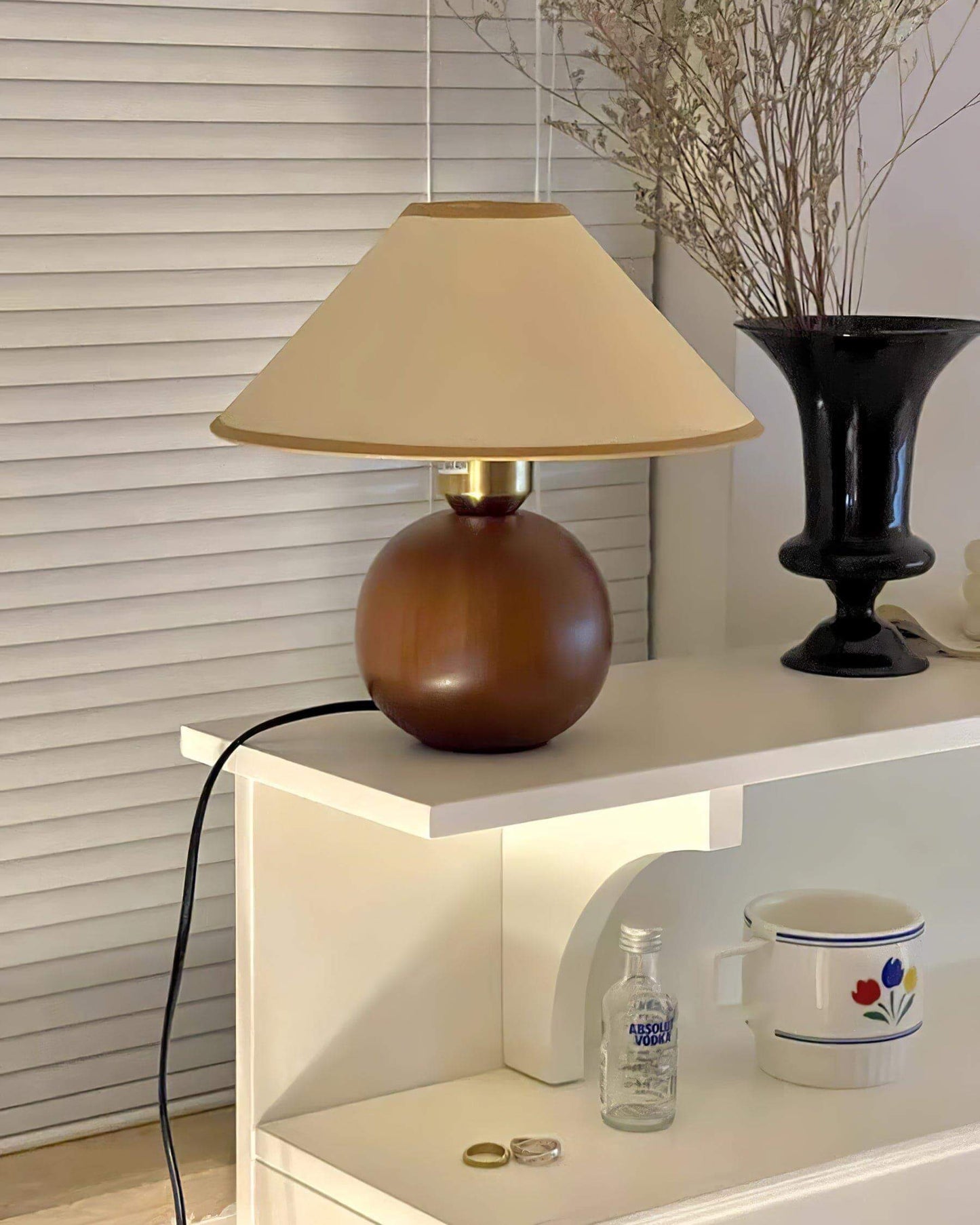 New Chinese Style Spherical Solid Wood Table Lamp