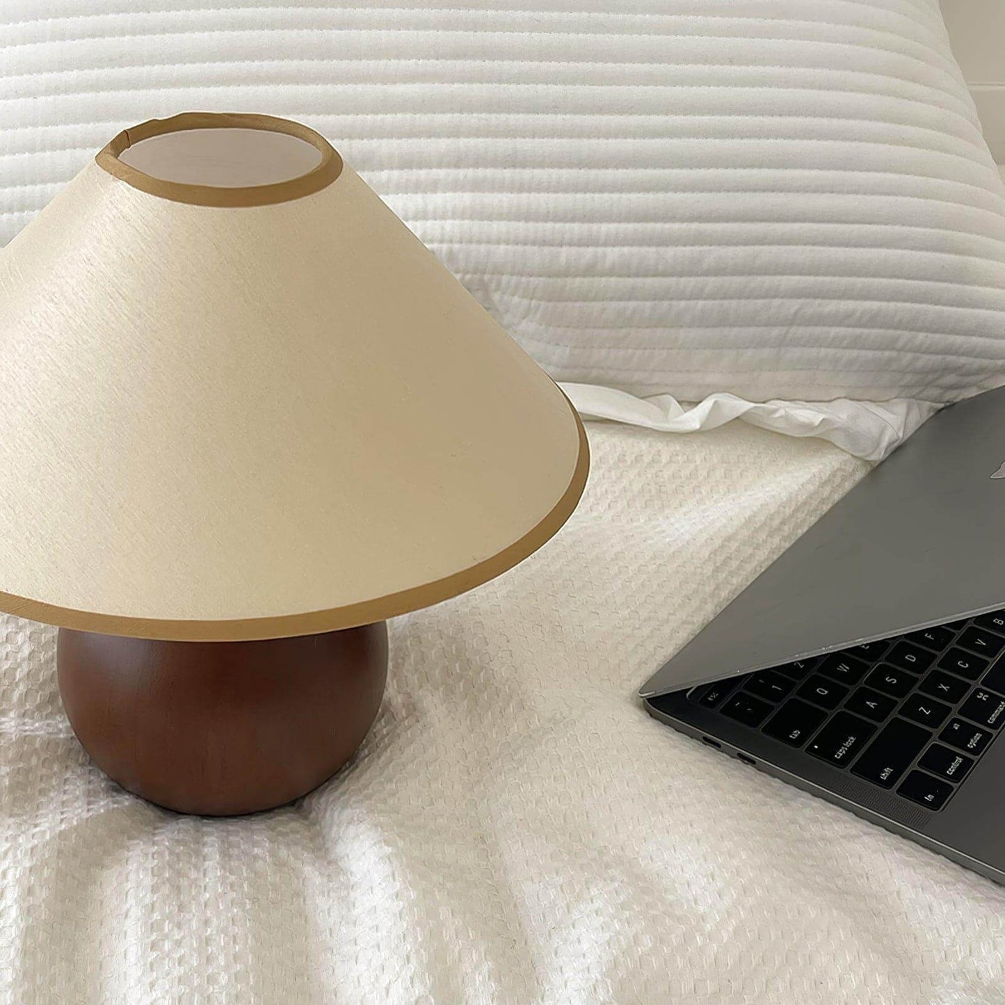 New Chinese Style Spherical Solid Wood Table Lamp