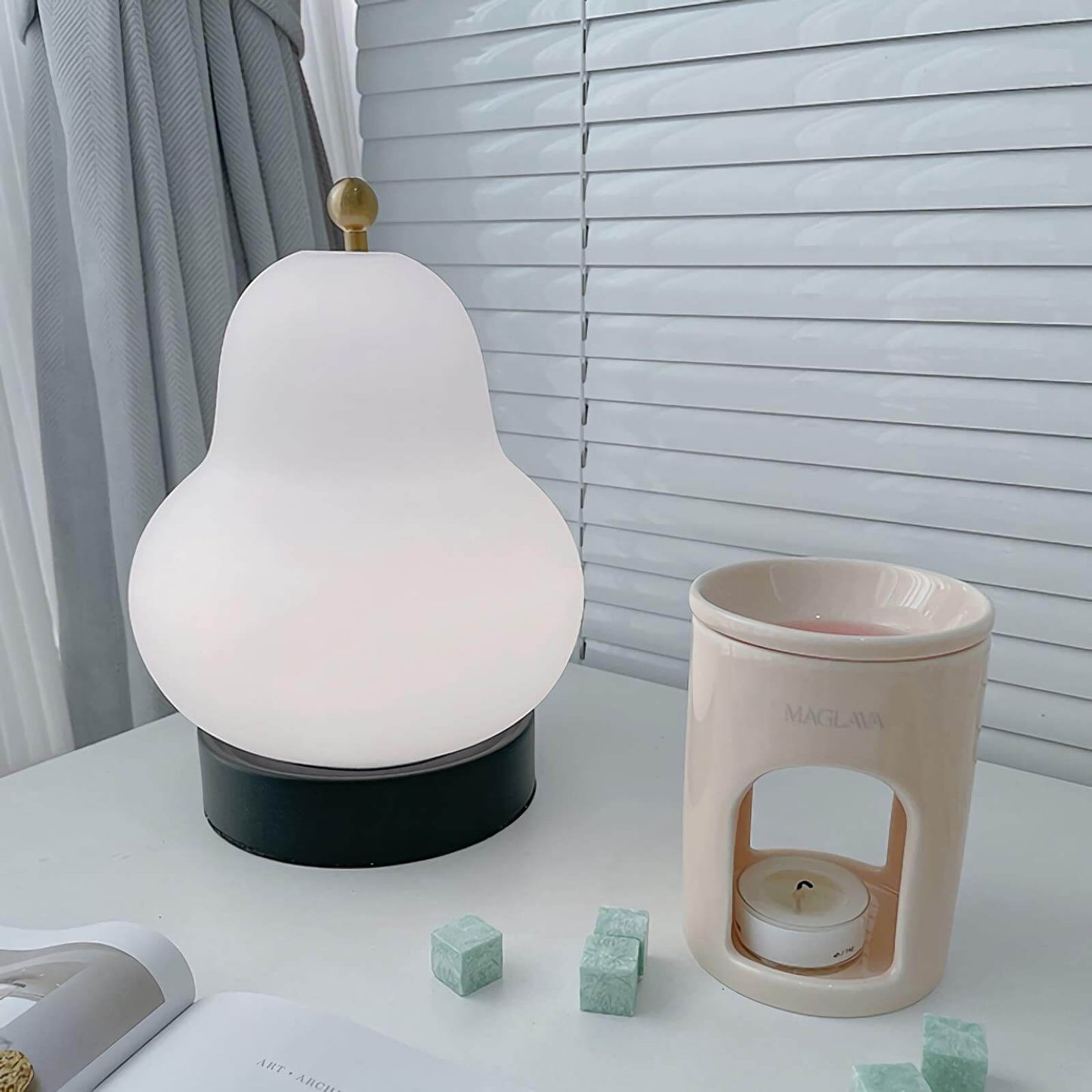 Cute Pear Table Lamp