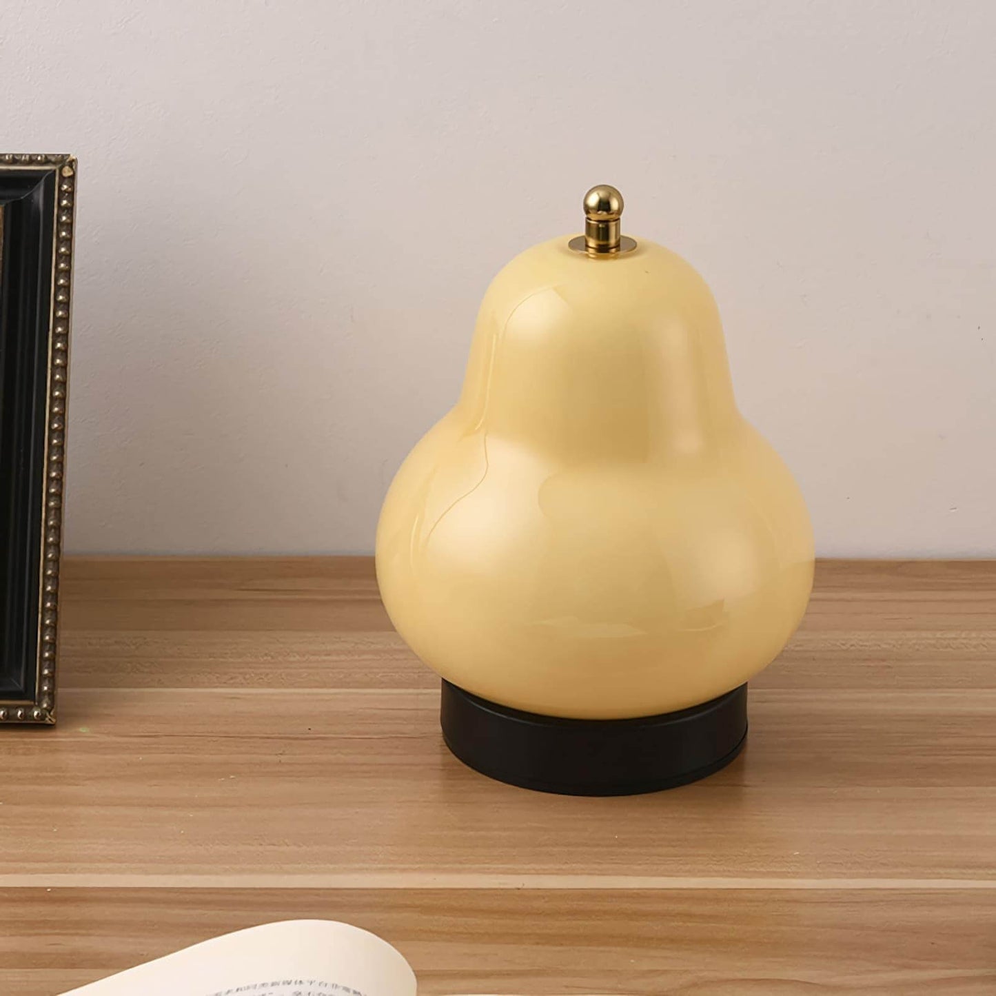 Cute Pear Table Lamp