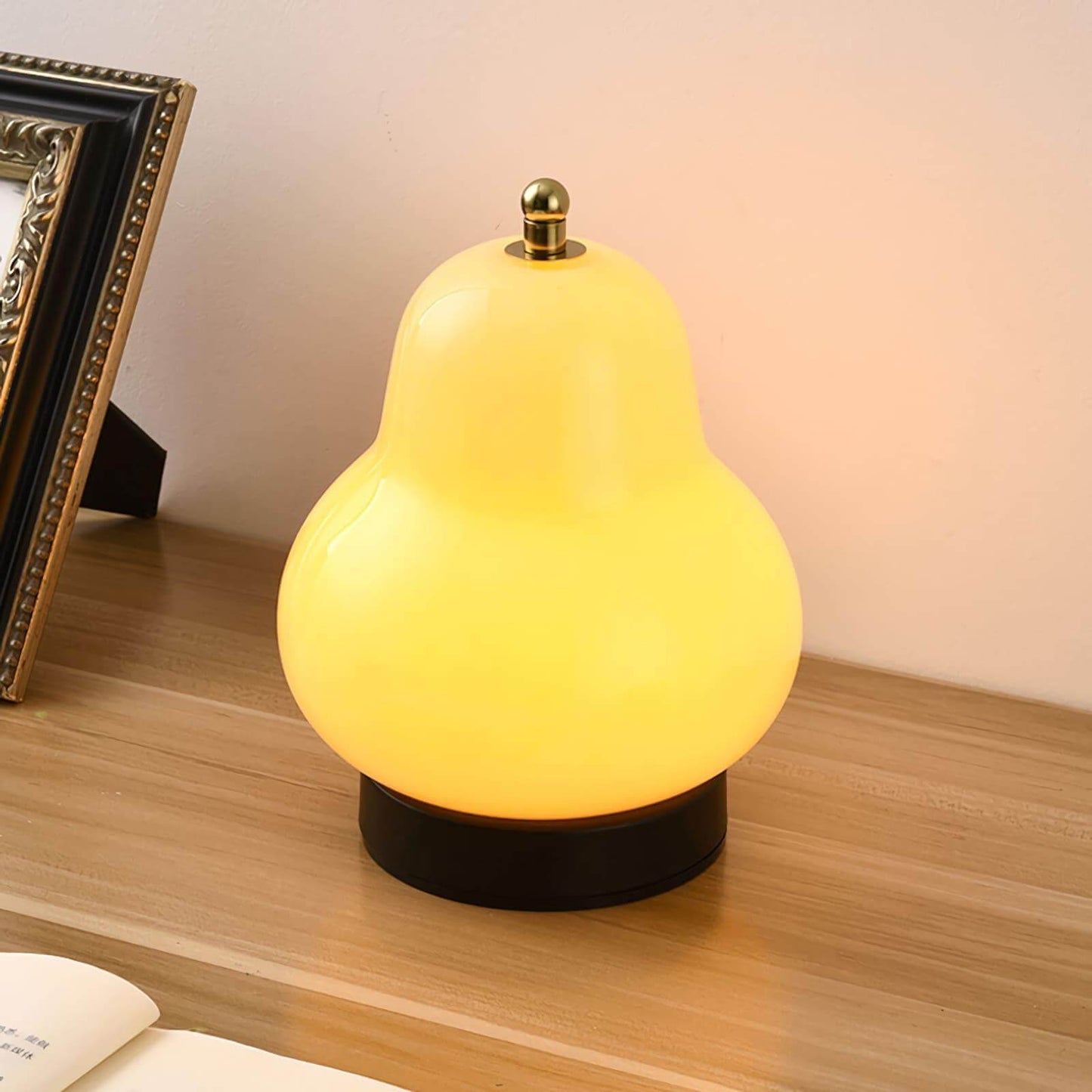 Cute Pear Table Lamp