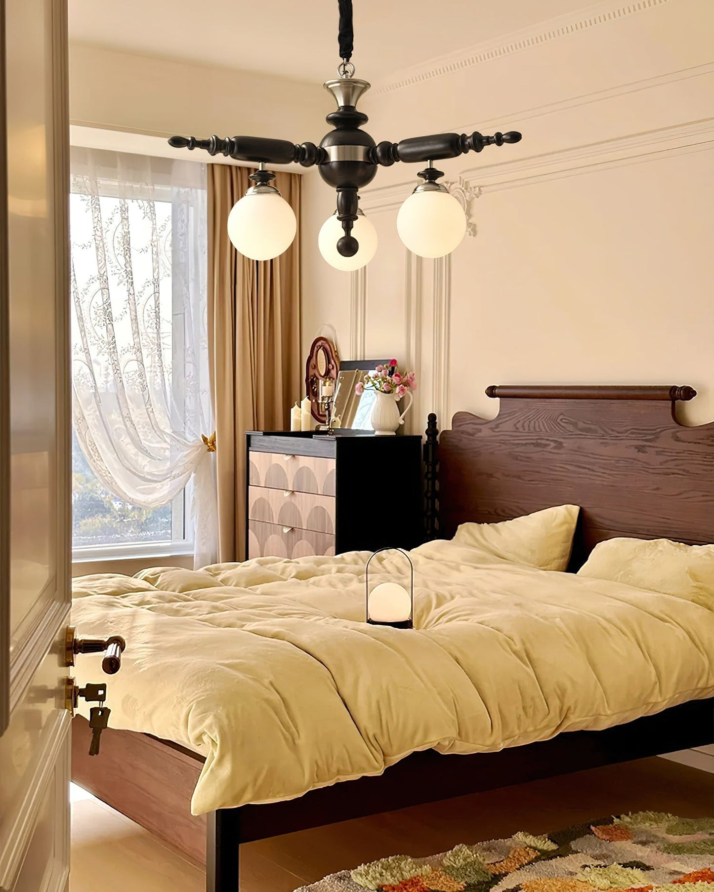 Fan-Shaped Simple Solid Wood Chandelier