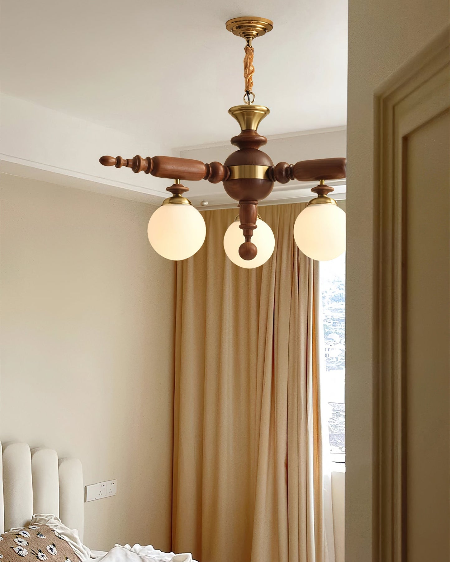 Fan-Shaped Simple Solid Wood Chandelier