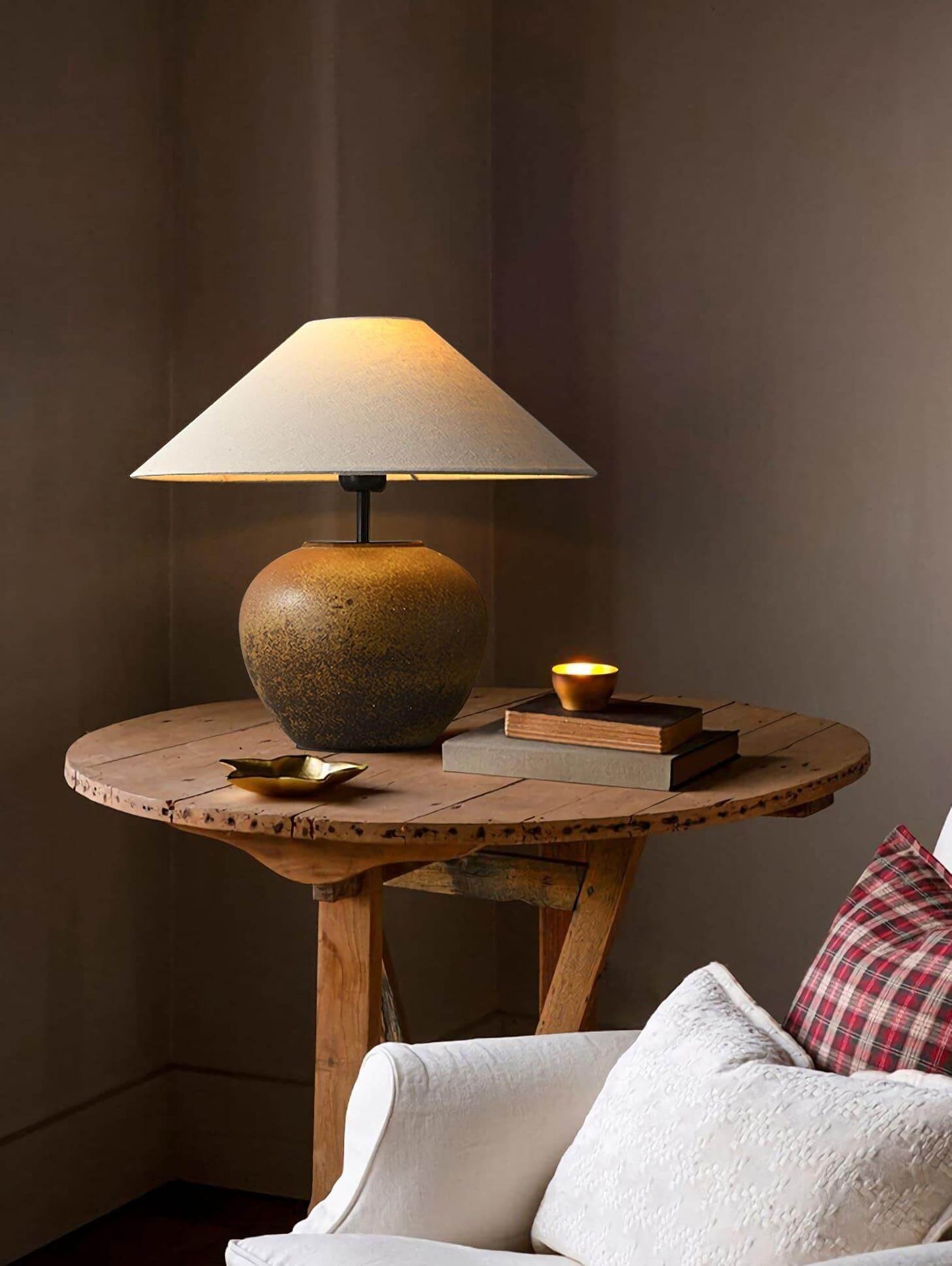 Chinese Retro Ceramic Table Lamp