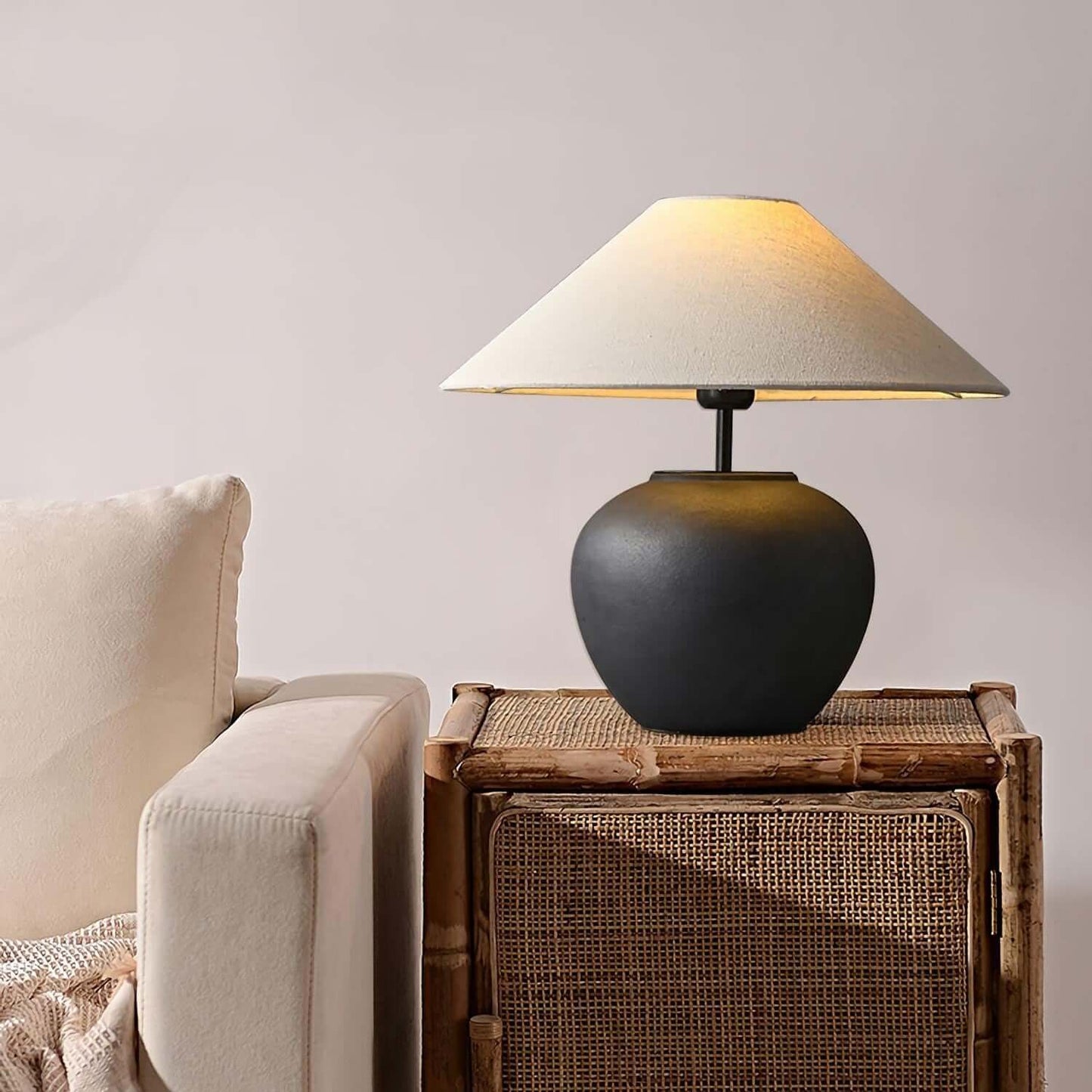 Chinese Retro Ceramic Table Lamp