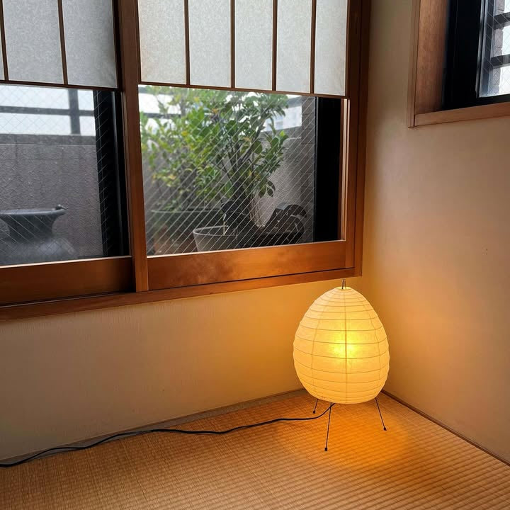 Simple Xuan Paper Standing Lamp